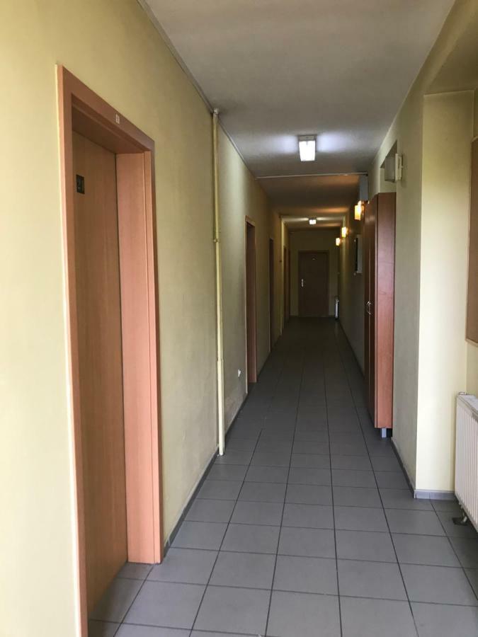 Clarus Mons Studio Vandrehjem Częstochowa Eksteriør billede